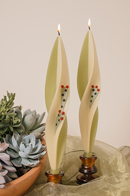Prickly Pair Silhouette-twisted beeswas candles